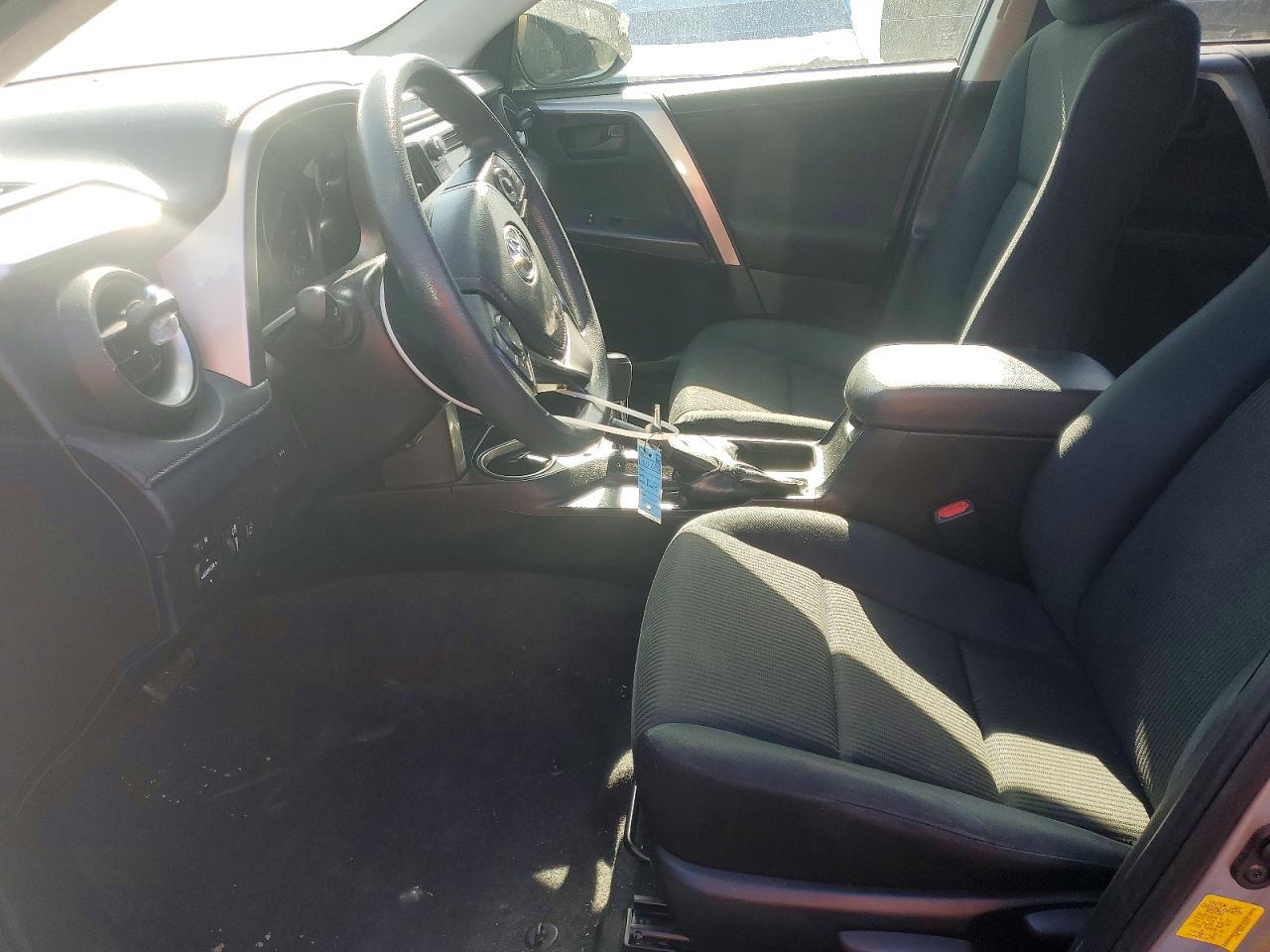 2018 Toyota Rav4 Le - Image 7