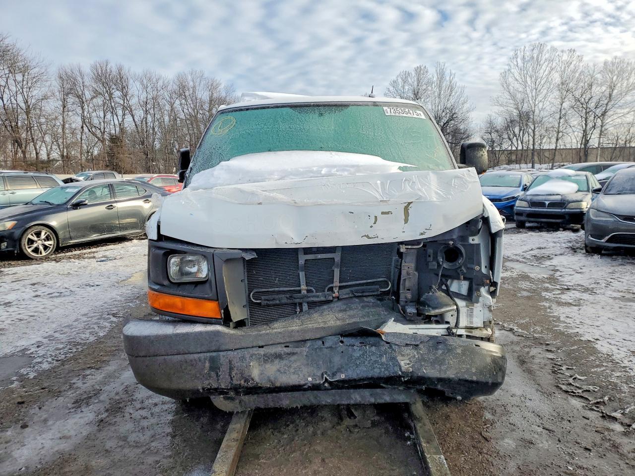 2012 GMC Savana G2500 Ls - Фото 5