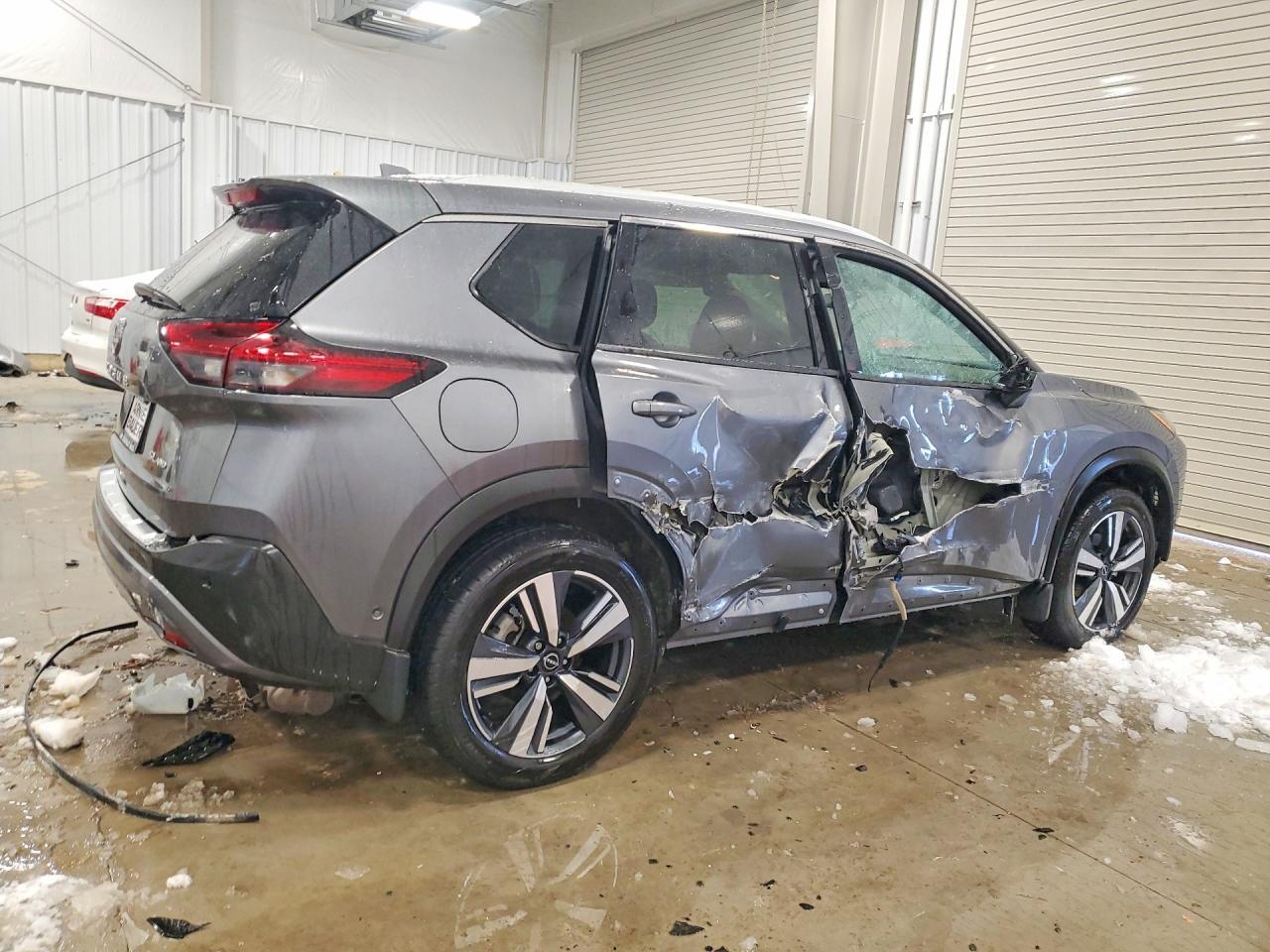 2023 Nissan Rogue Sl - Фото 3