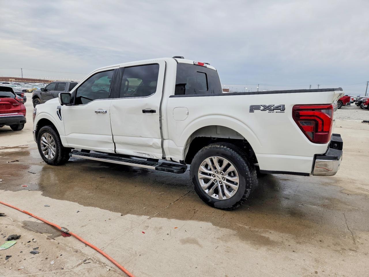 2024 Ford F150 Lariat - Фото 2