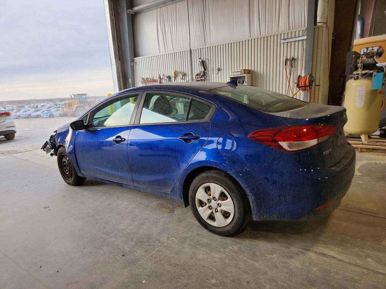 2018 Kia Forte Lx - Image 2