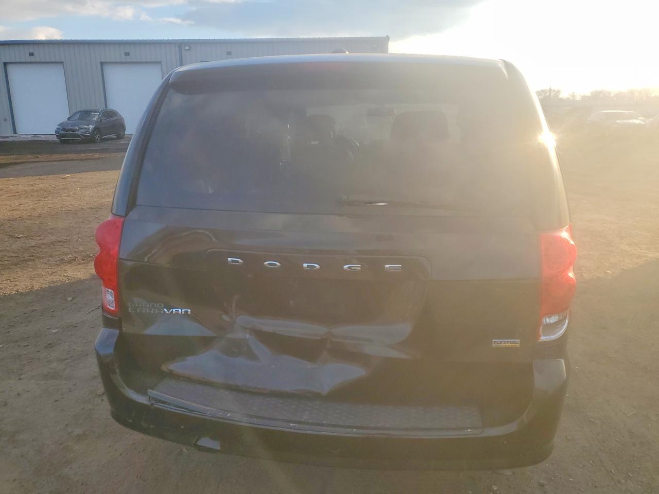 2018 Dodge Caravan - Фото 6