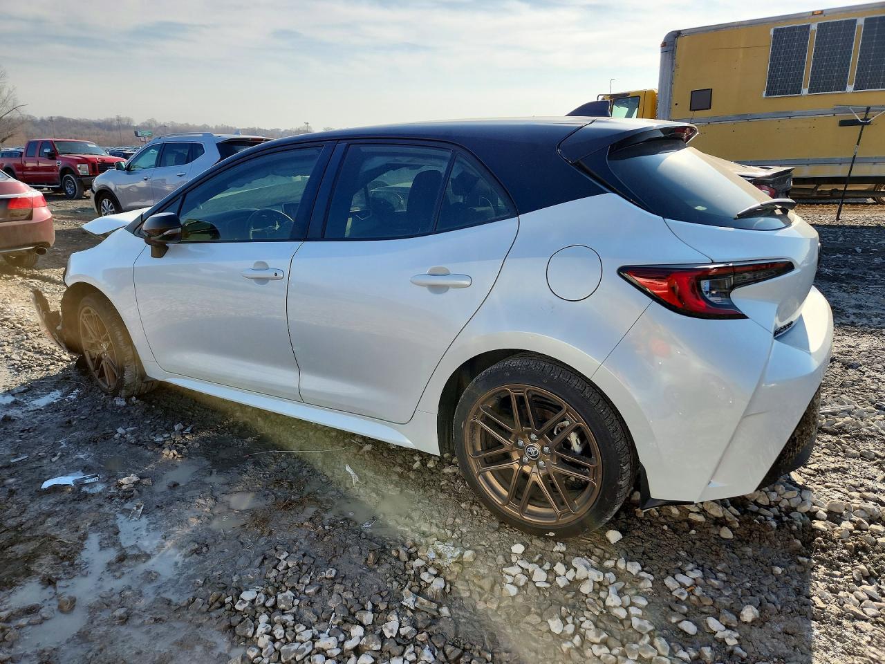 2024 Toyota Corolla Hatchback Nightshade - Фото 2