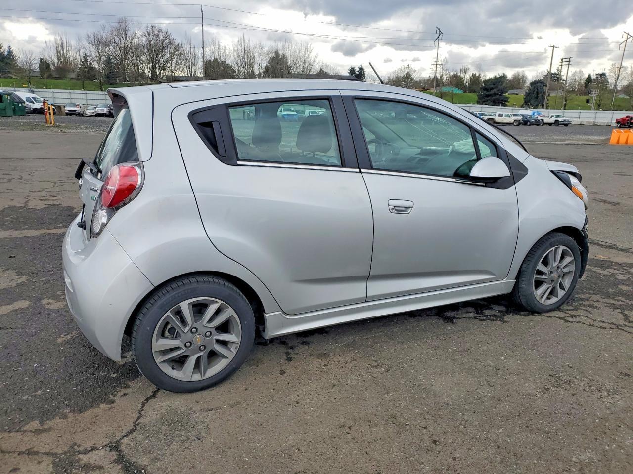 2015 Chevrolet Spark Ev 2Lt - Фото 3