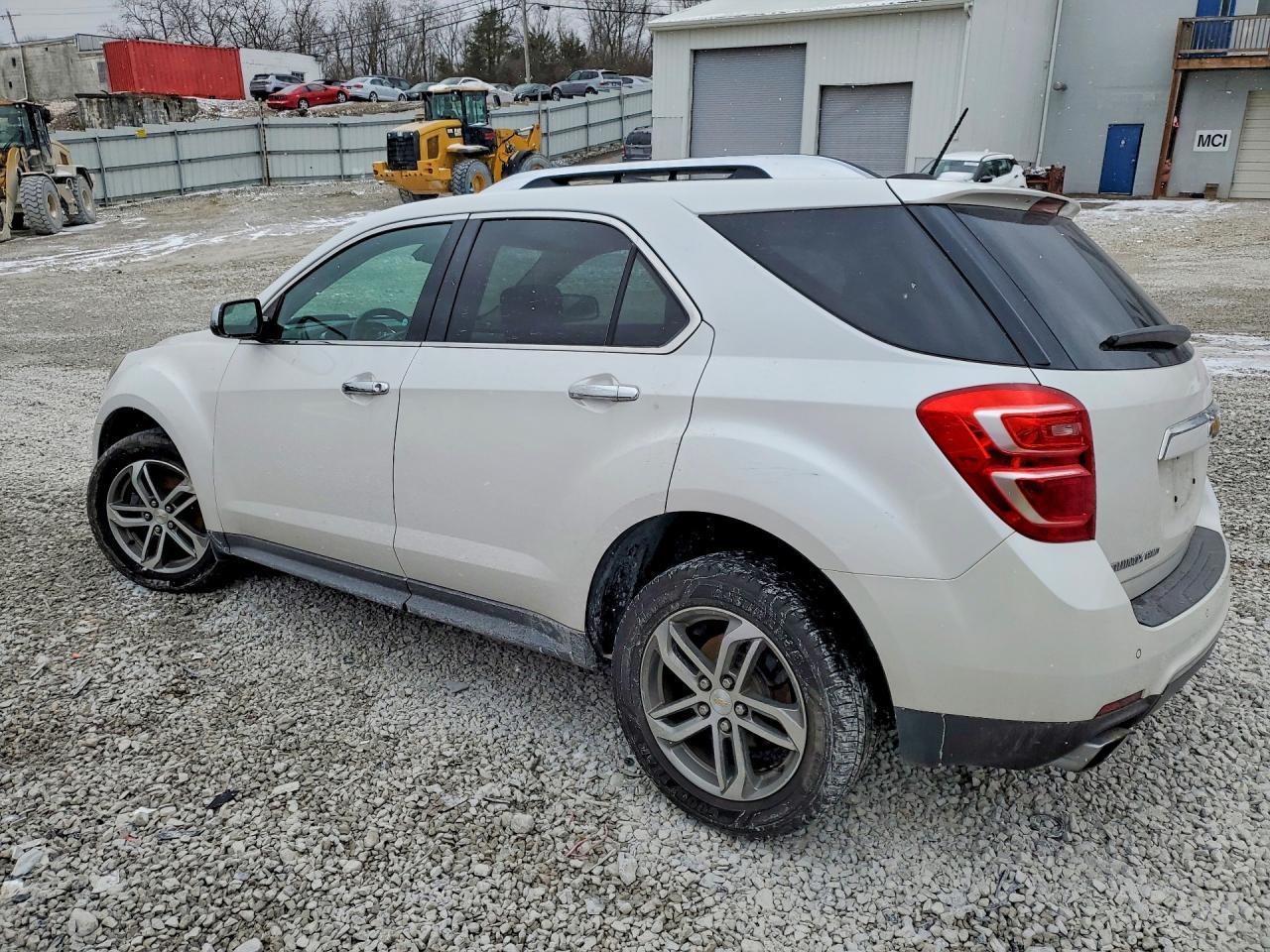 2017 Chevrolet Equinox Premier - Фото 2