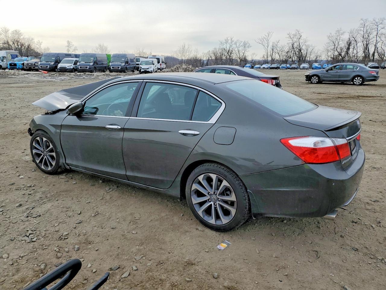 2014 Honda Accord Sport - Image 2