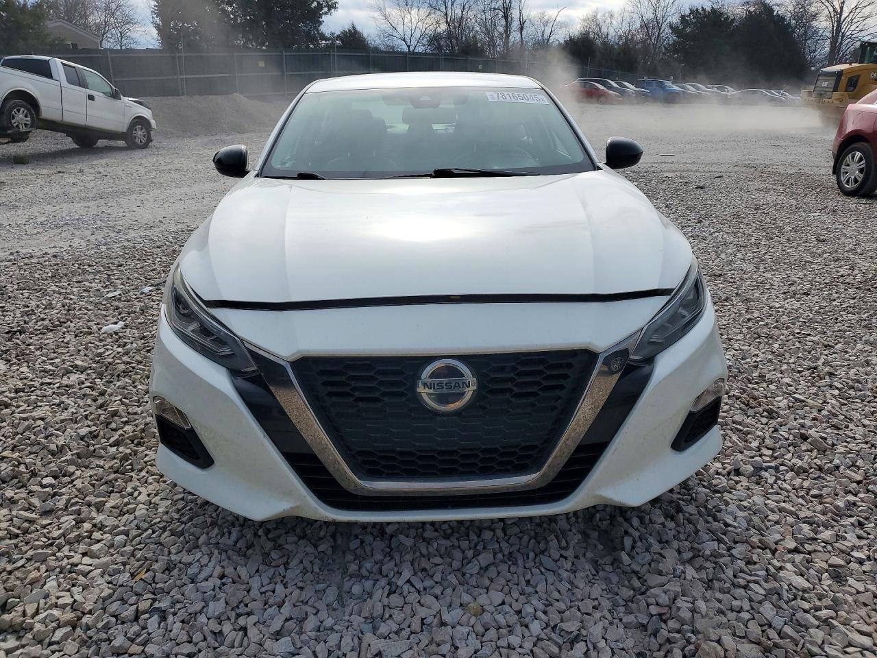 2020 Nissan Altima Sr - Фото 5