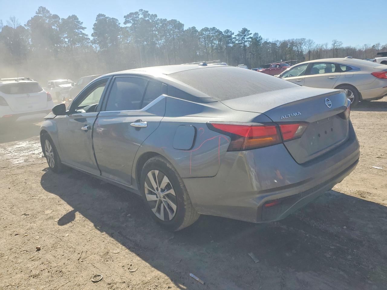 2020 Nissan Altima S - Image 2