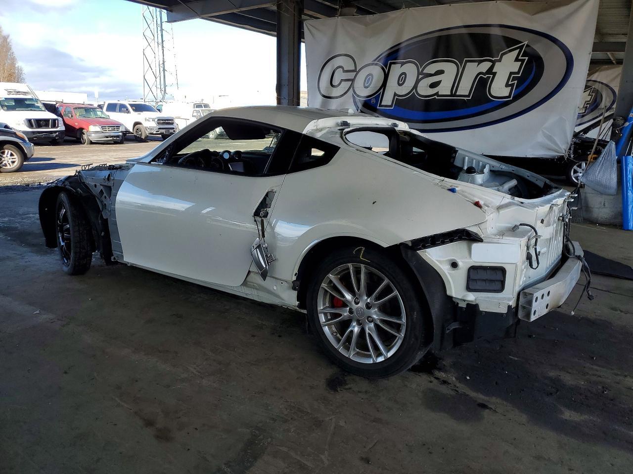 2015 Nissan 370Z Base - Image 2