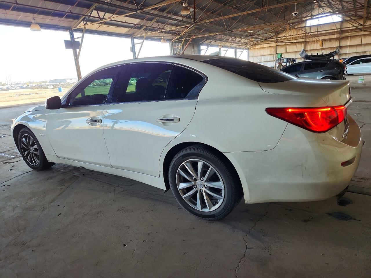 2017 Infiniti Q50 Base - Фото 2