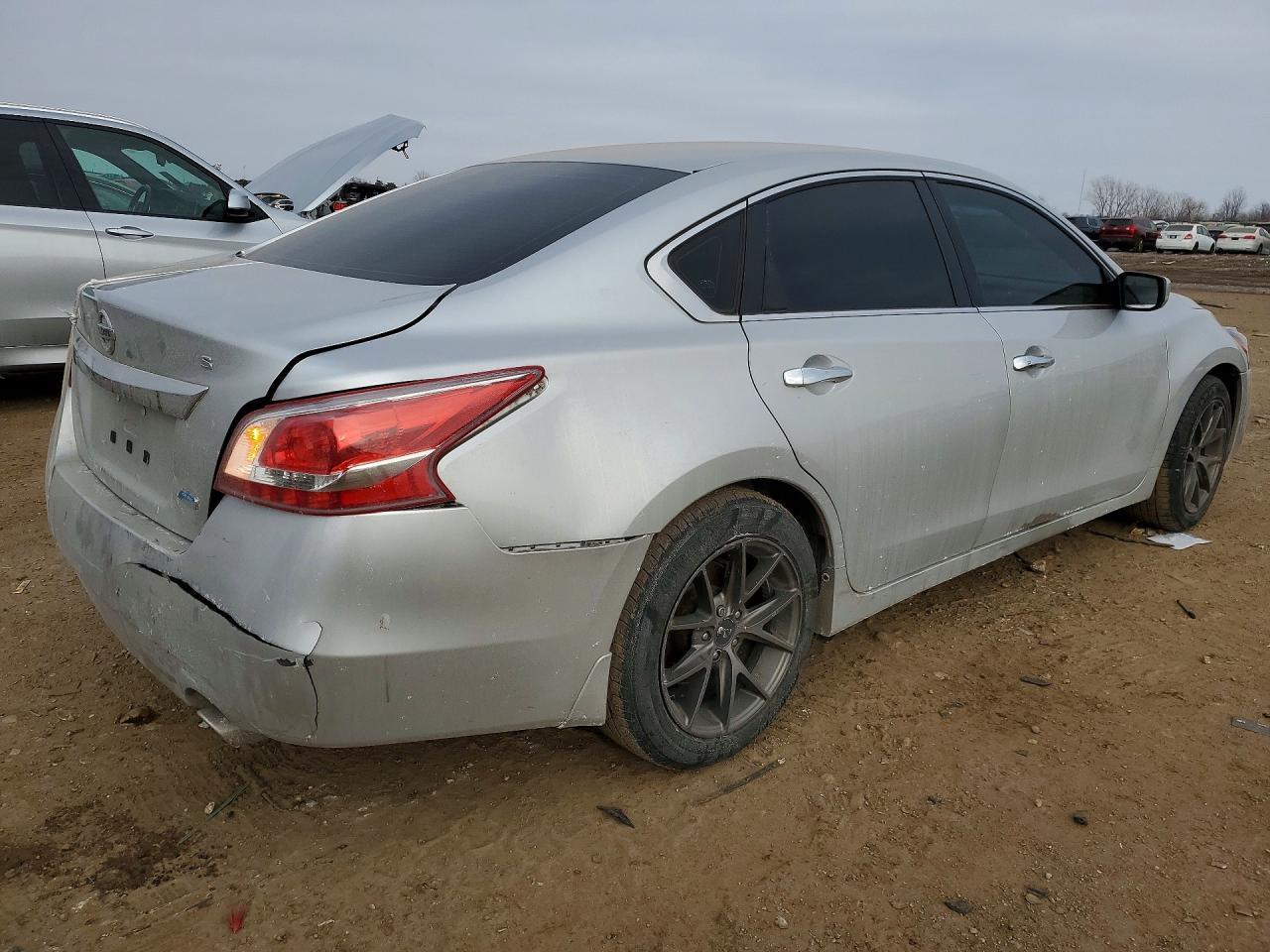 2013 Nissan Altima 2.5 - Image 3