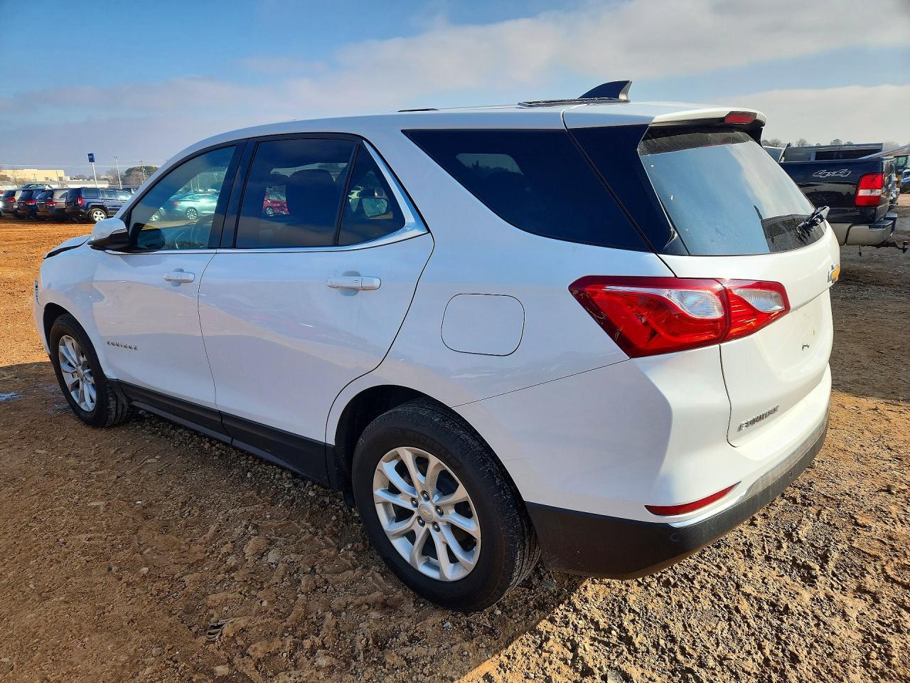 2018 Chevrolet Equinox Lt - Image 2
