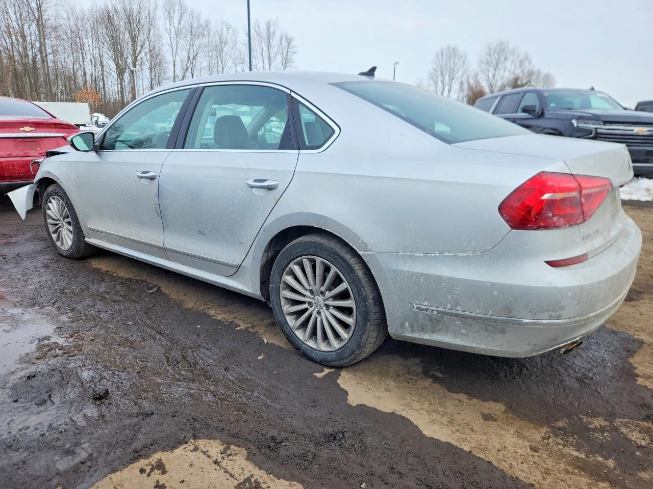 2016 Volkswagen Passat Se - Image 2