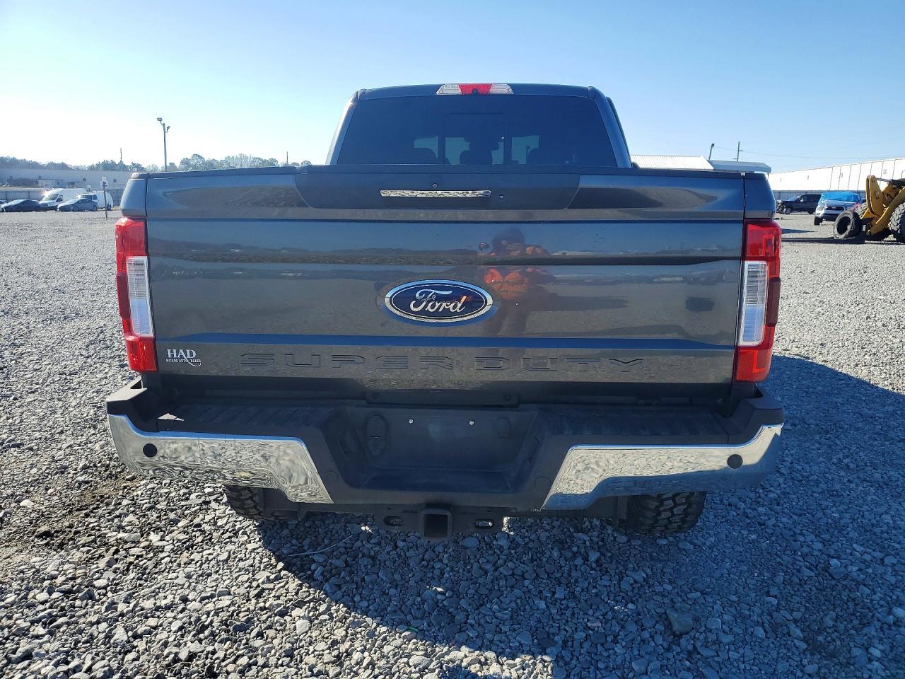 2017 Ford F250 Super Duty - Фото 6