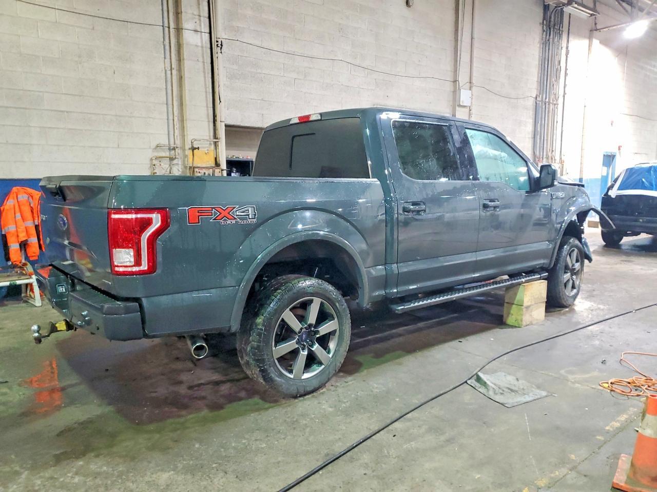 2016 Ford F150 Supercrew - Фото 3