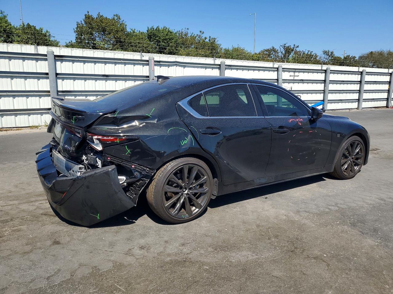 2025 Lexus Is 350 F Sport Design - Image 3