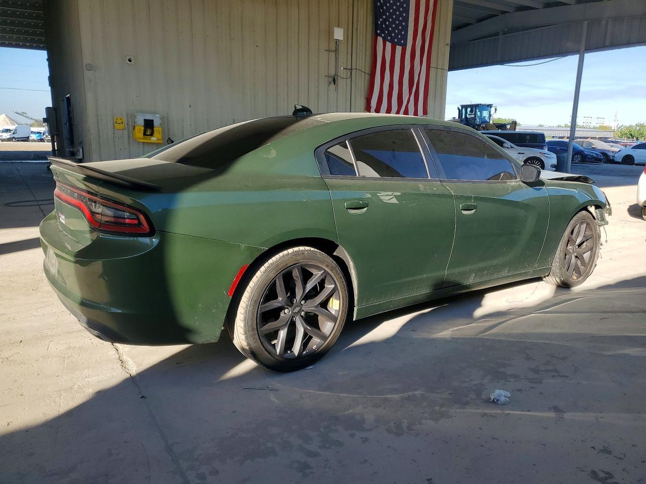2023 Dodge Charger Sxt - Image 3