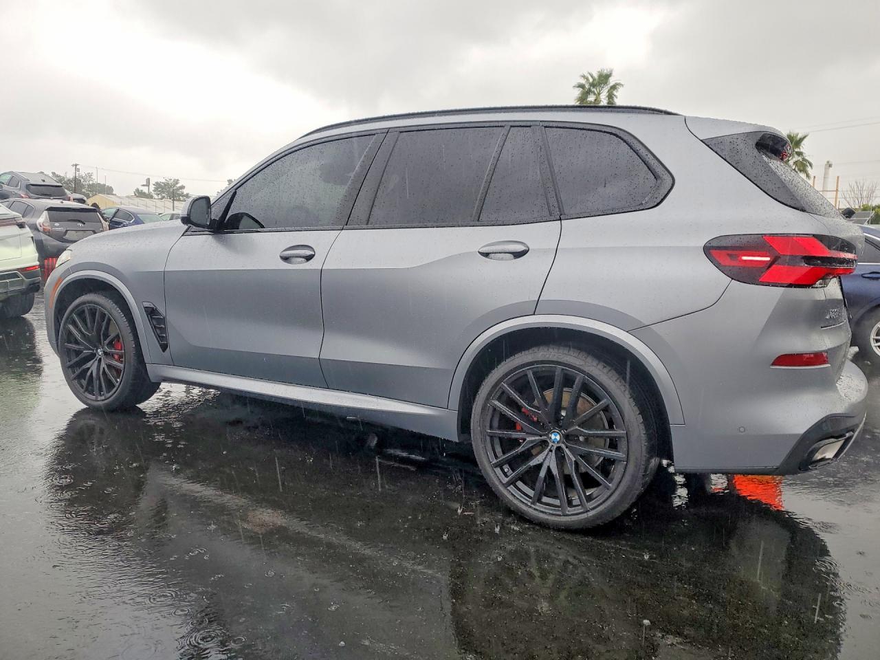 2025 BMW X5 - Image 2