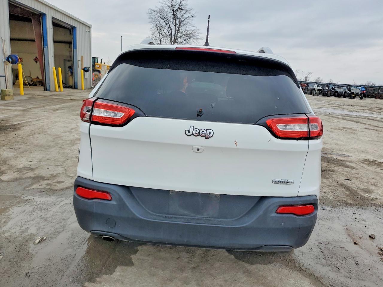 2015 Jeep Cherokee Latitude - Image 6