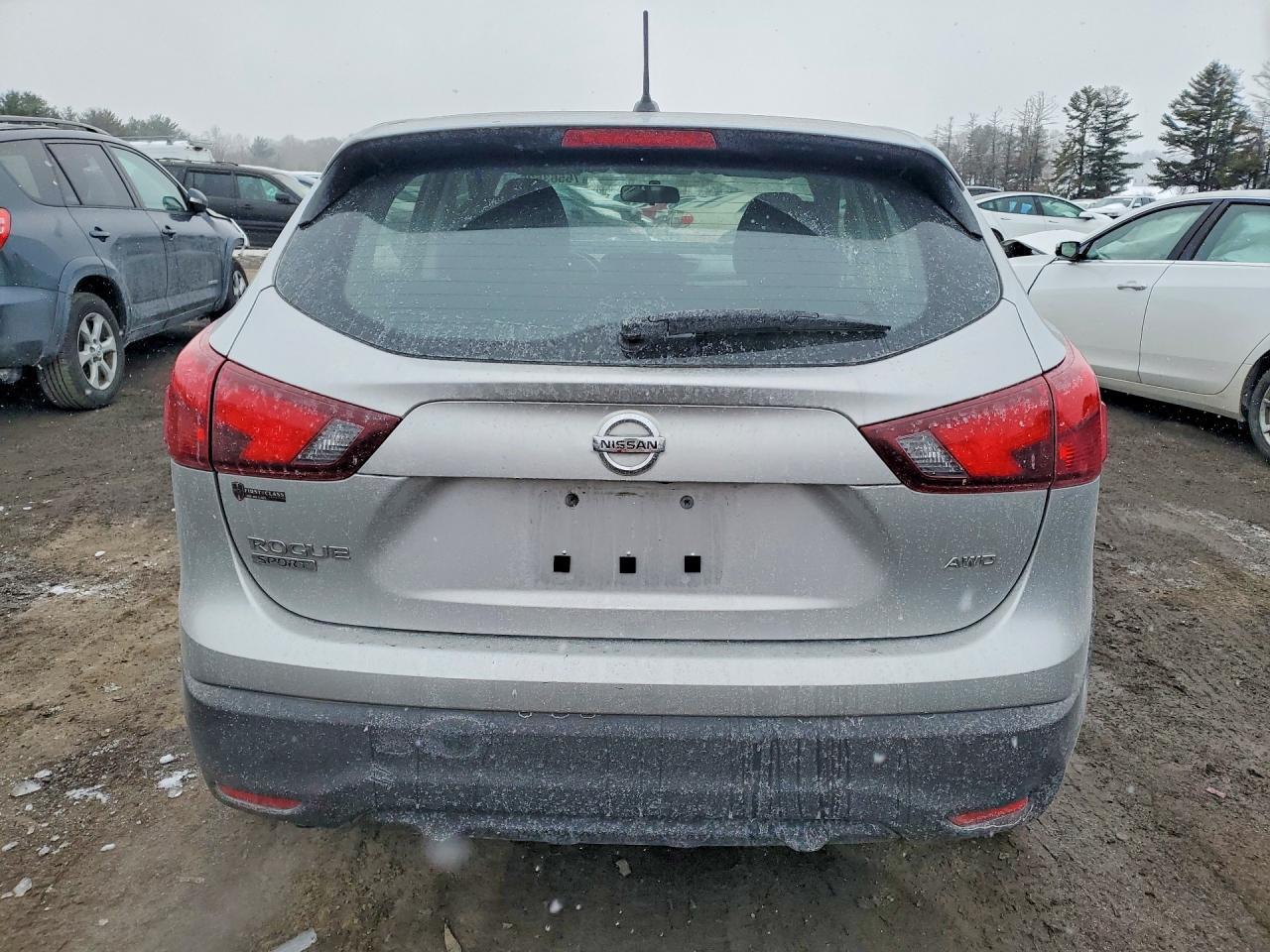 2019 Nissan Rogue Sport S - Фото 6