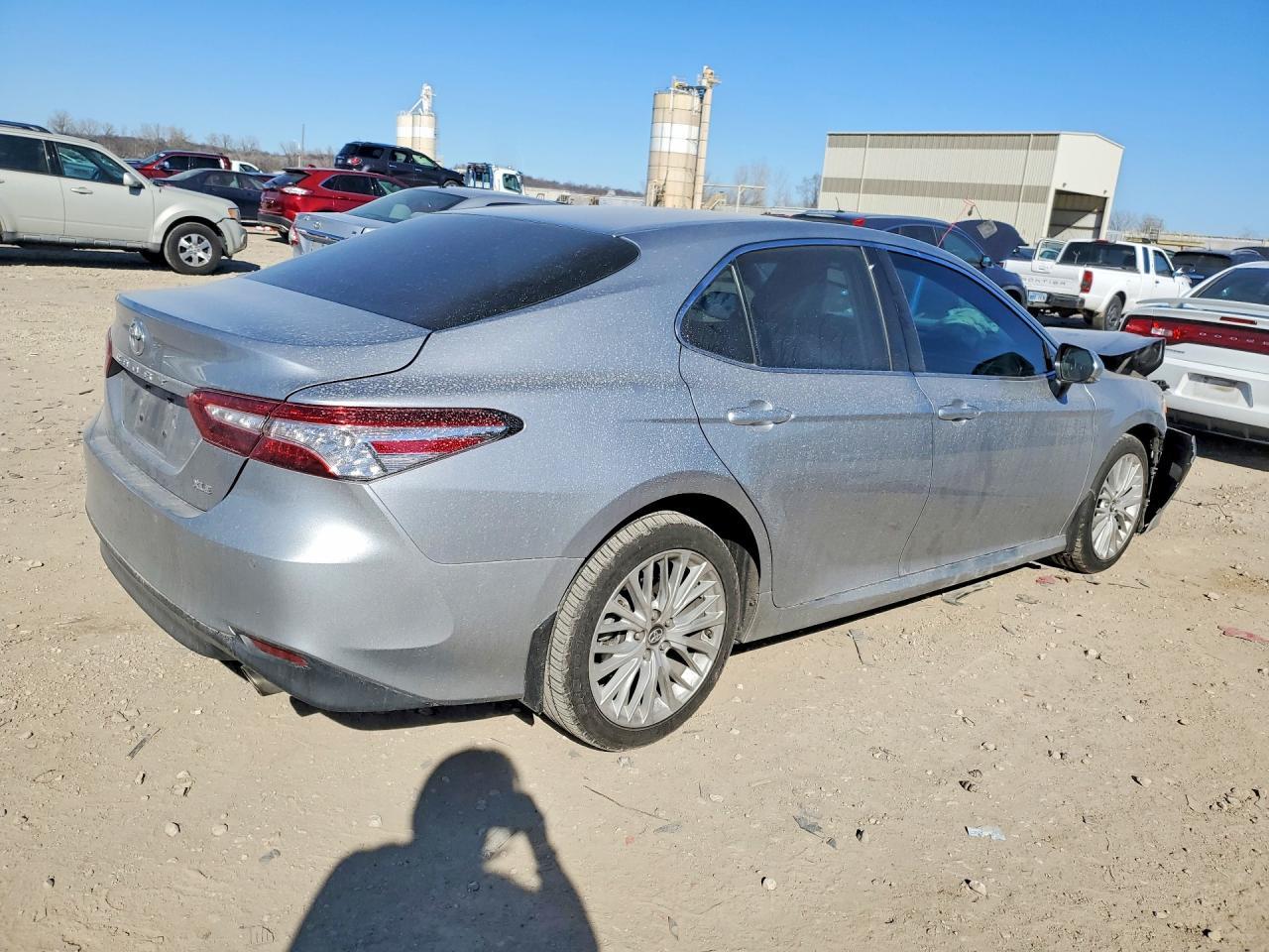 2018 Toyota Camry L - Image 3