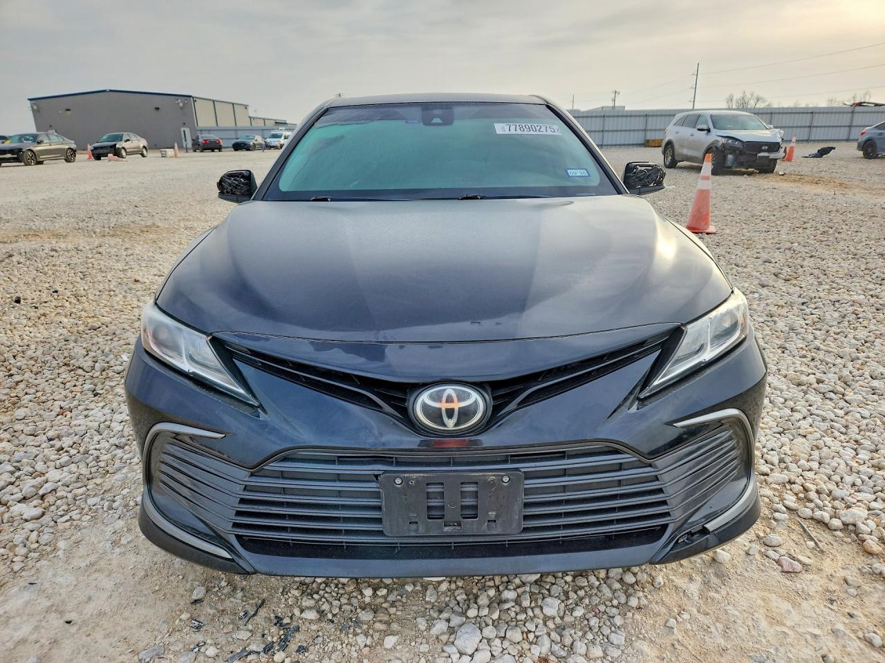 2022 Toyota Camry Le - Фото 5
