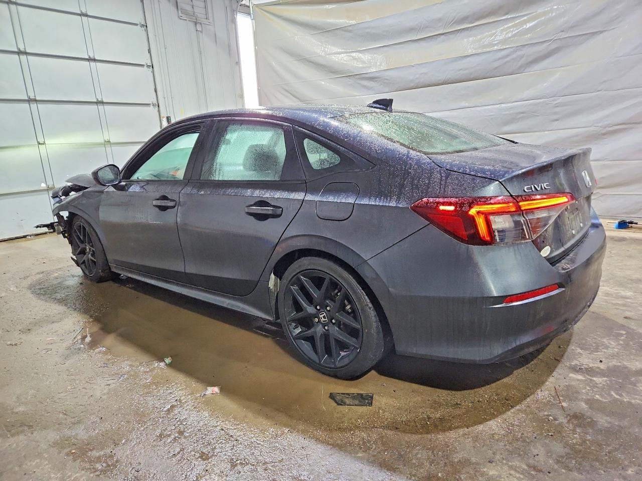 2025 Honda Civic Sport - Фото 2