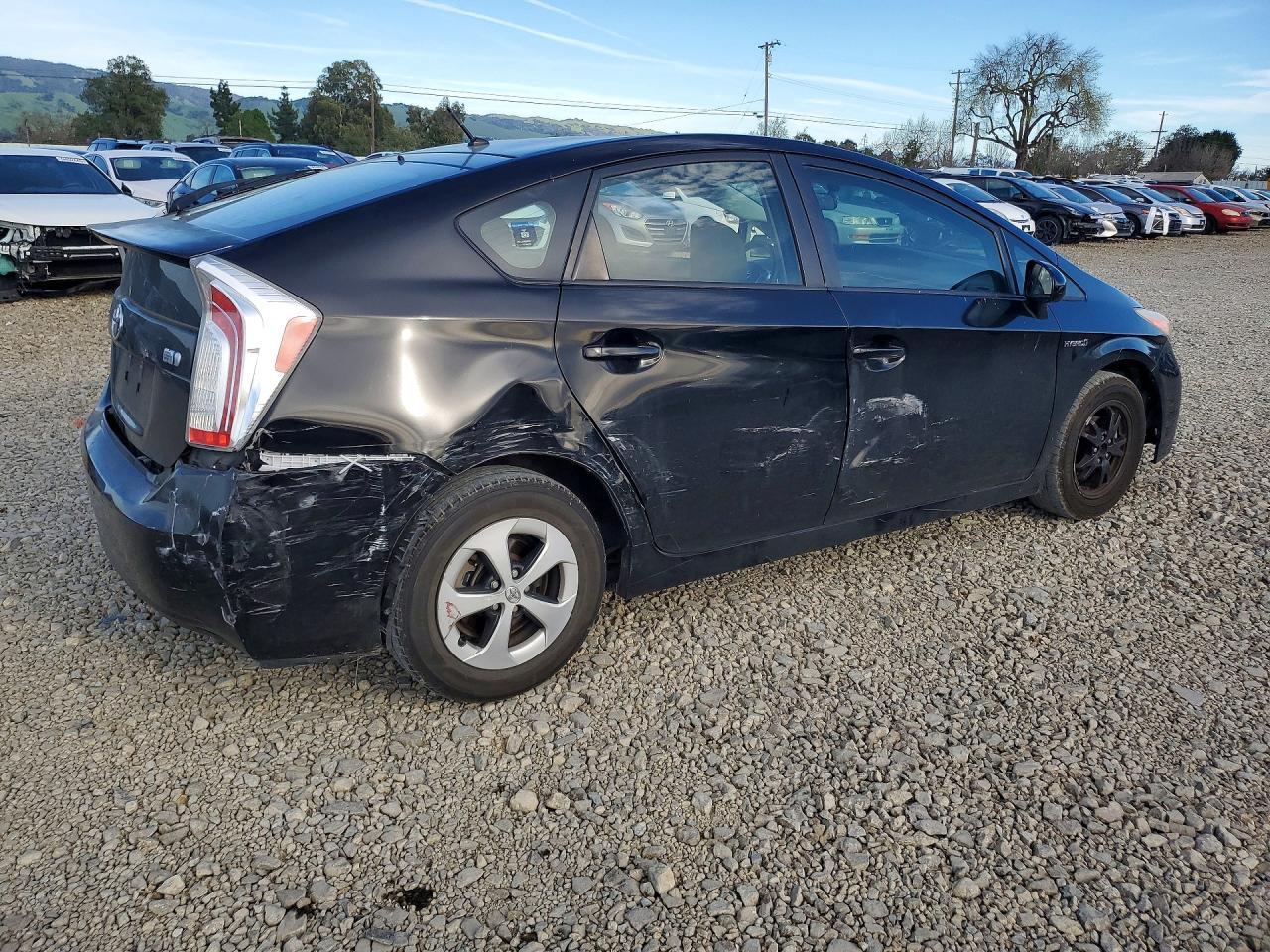 2015 Toyota Prius Two - Фото 3