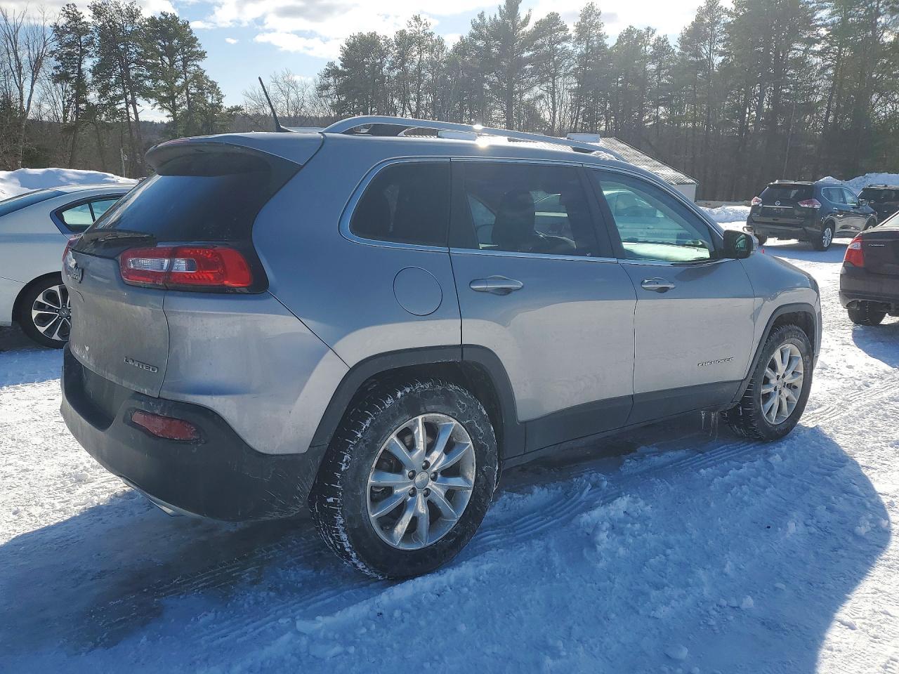 2016 Jeep Cherokee Limited - Image 3
