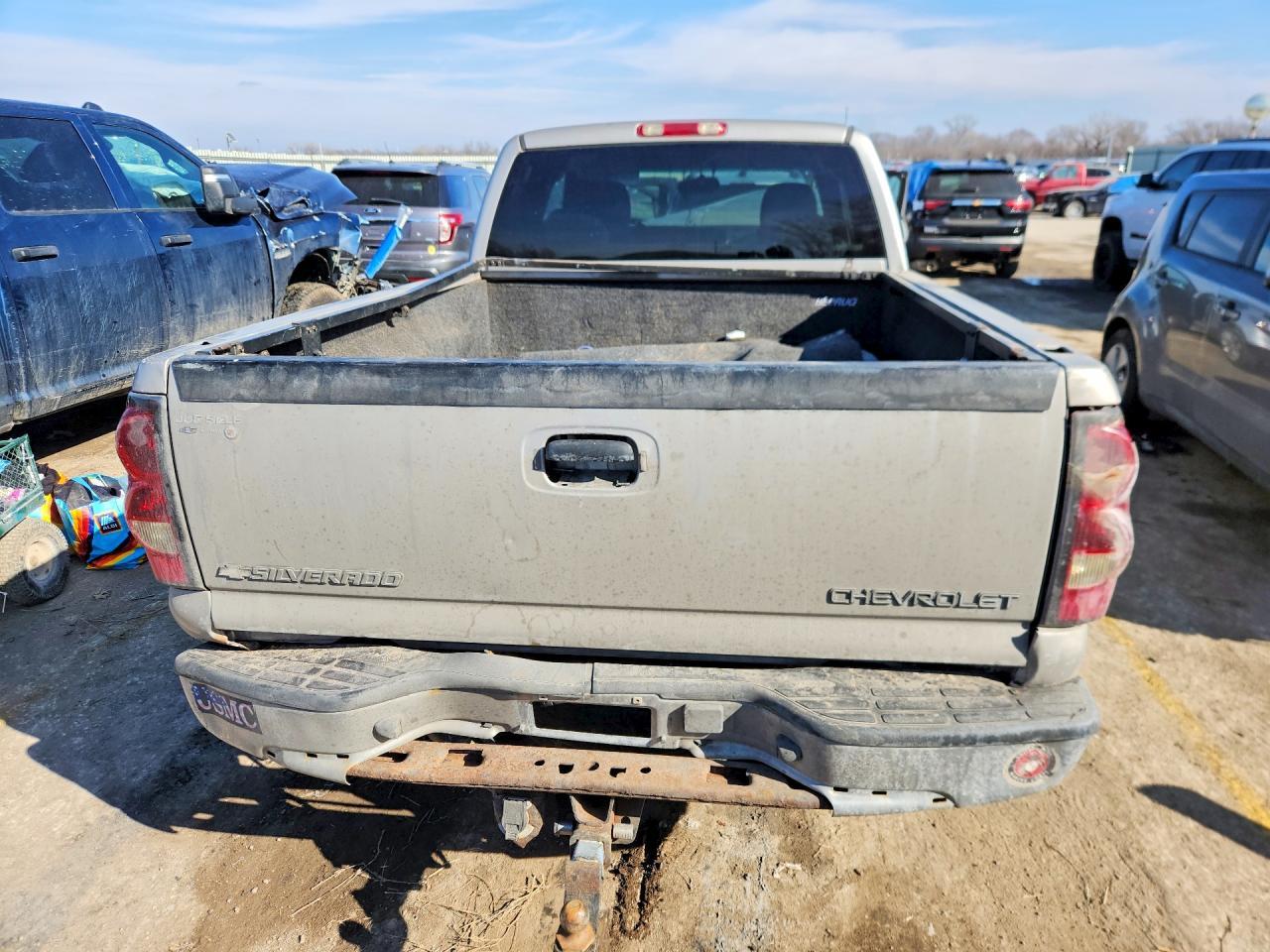 2005 Chevrolet Silverado C1500 - Фото 6