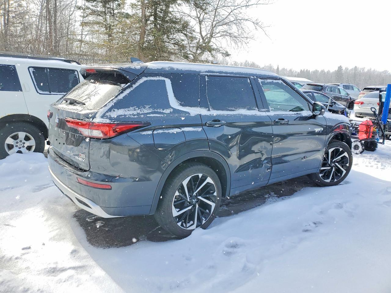 2025 Mitsubishi Outlander Sel - Фото 3