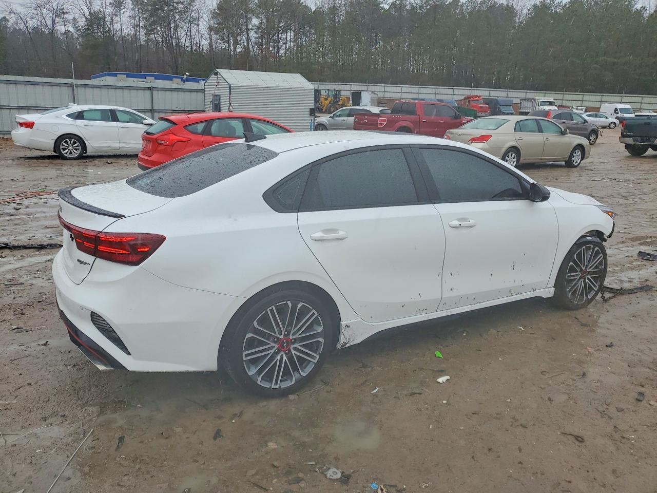 2023 Kia Forte Gt - Фото 3
