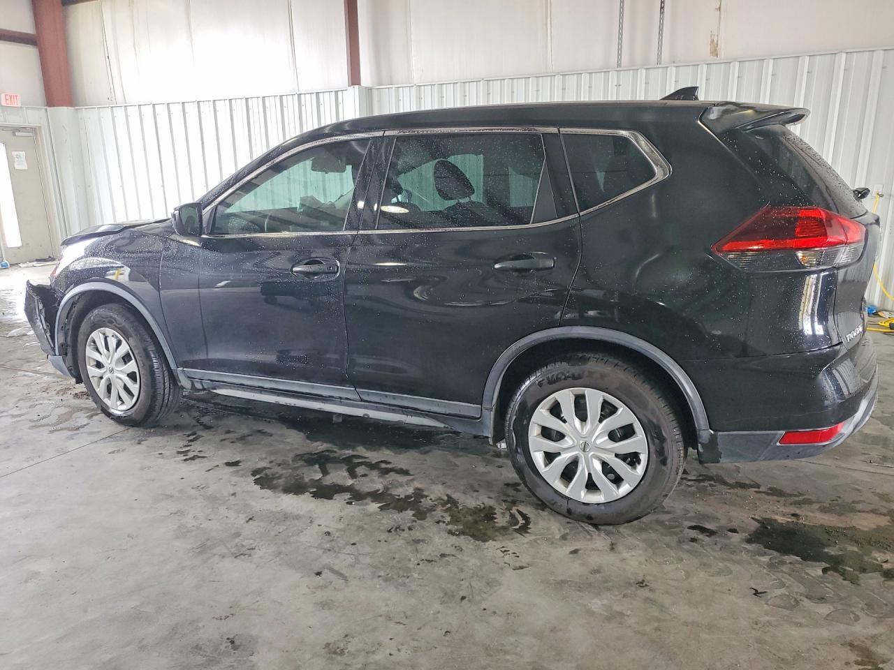 2019 Nissan Rogue S - Фото 2