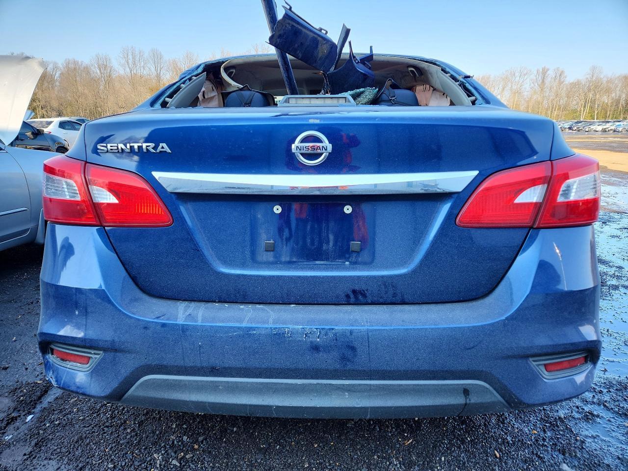 2017 Nissan Sentra S - Фото 6