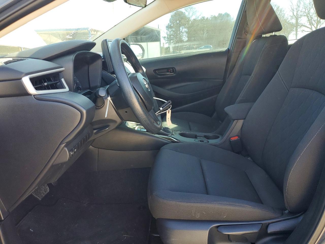 2025 Toyota Corolla Le - Фото 7