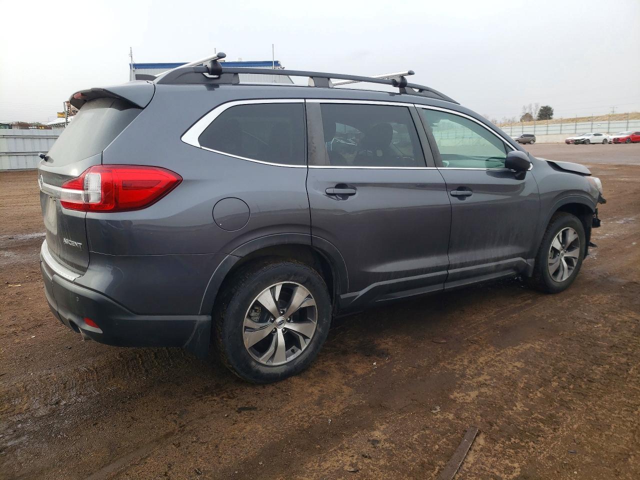 2020 Subaru Ascent Premium - Фото 3
