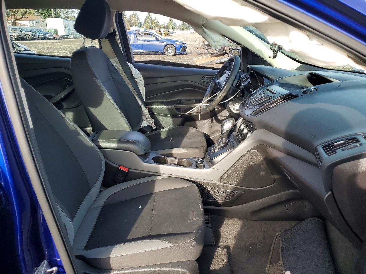2014 Ford Escape S - Фото 7