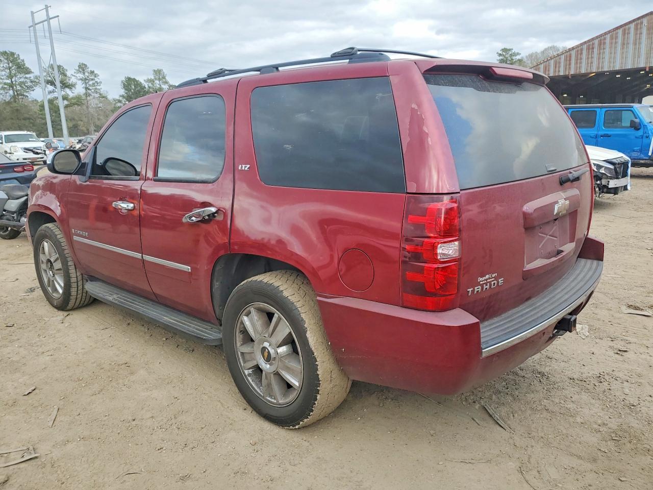 2009 Chevrolet Tahoe C1500 Ltz - Фото 2