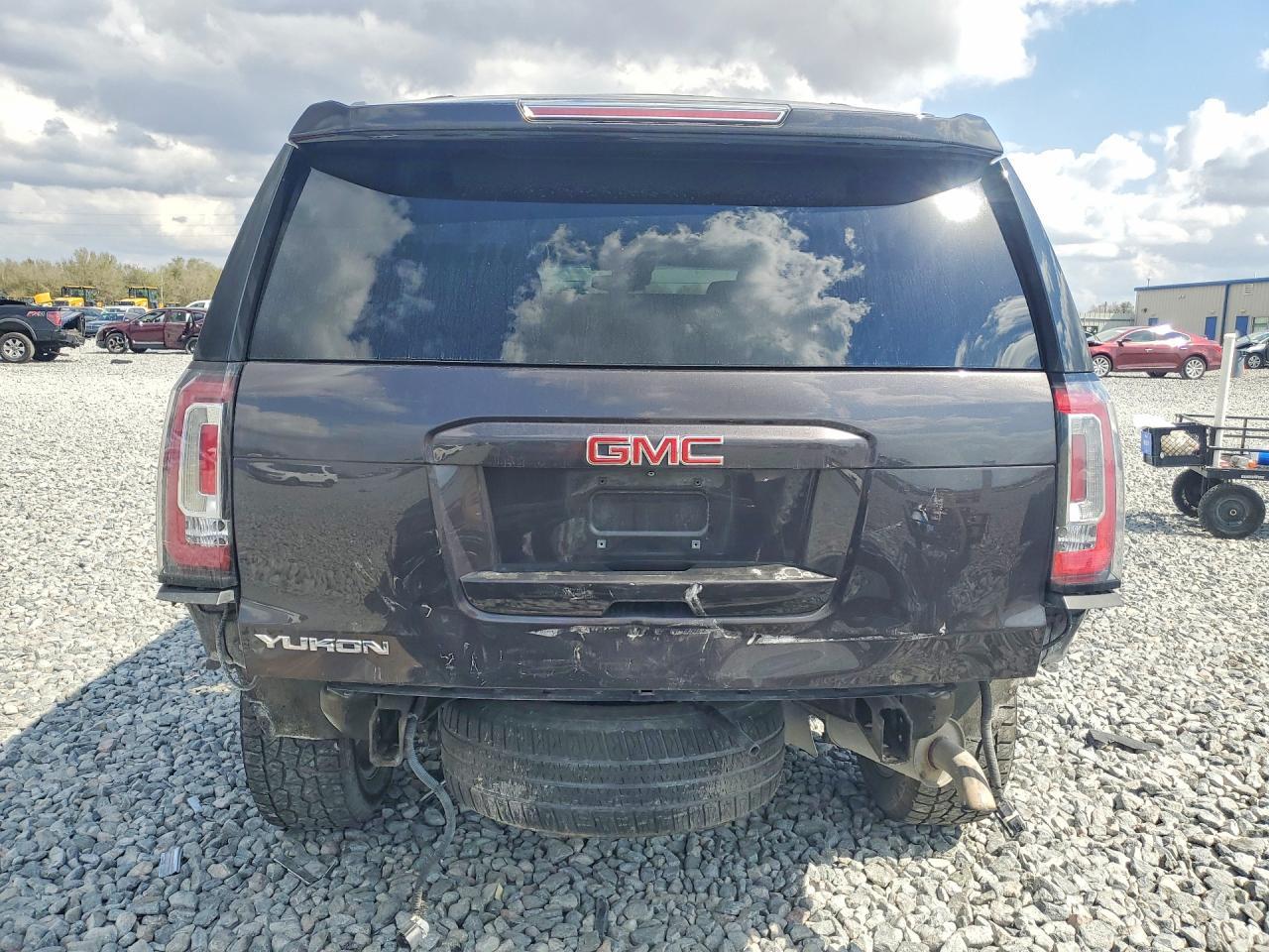 2016 GMC Yukon Slt - Фото 6
