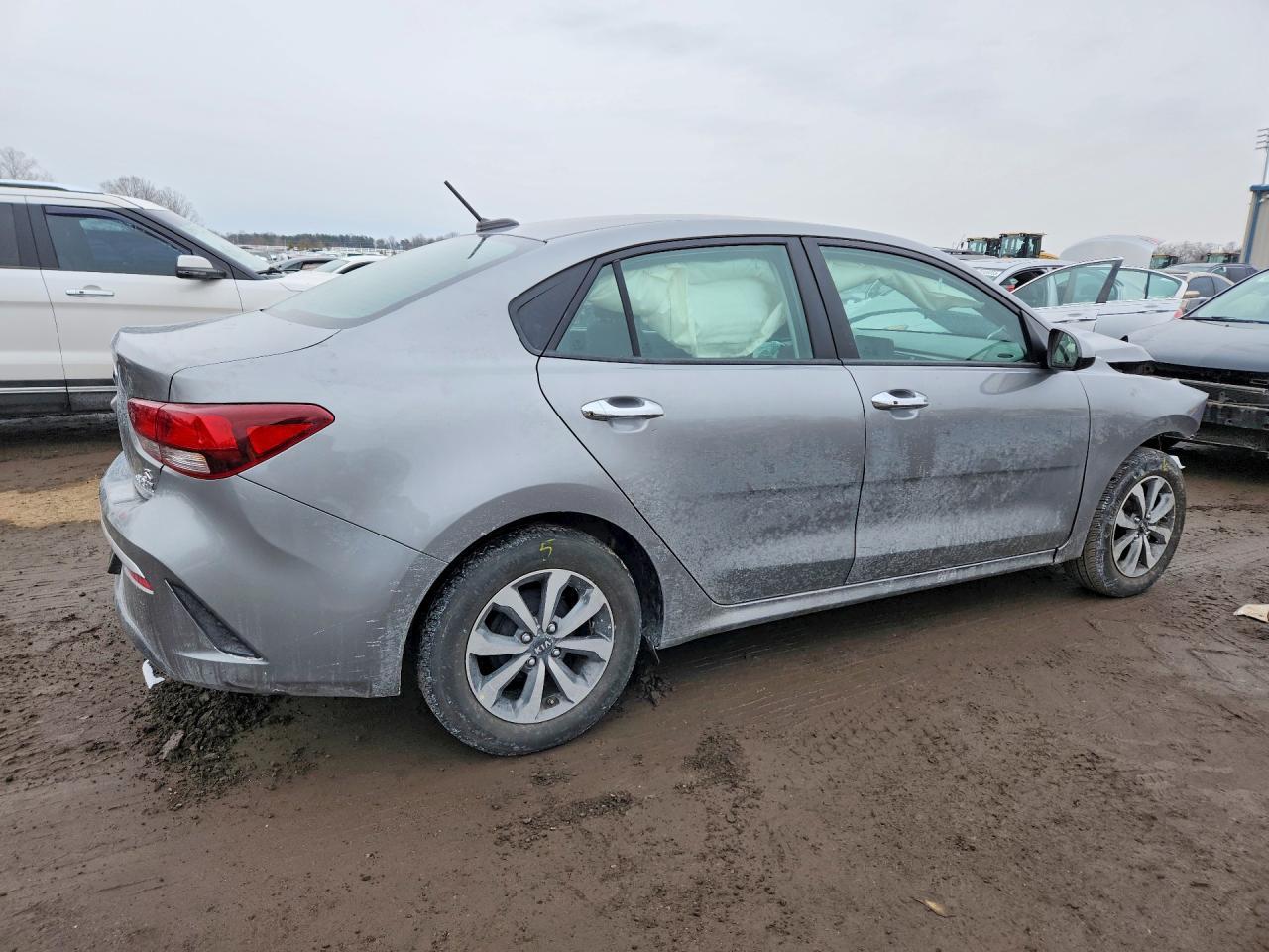 2021 Kia Rio Lx - Image 3