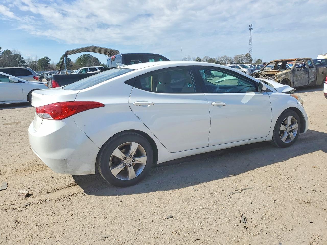 2013 Hyundai Elantra Gls - Фото 3