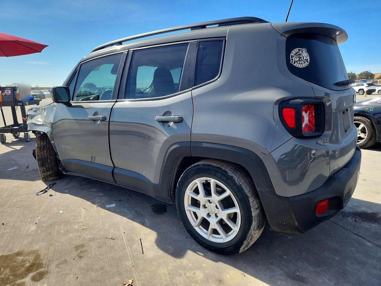2020 Jeep Renegade Latitude - Фото 2