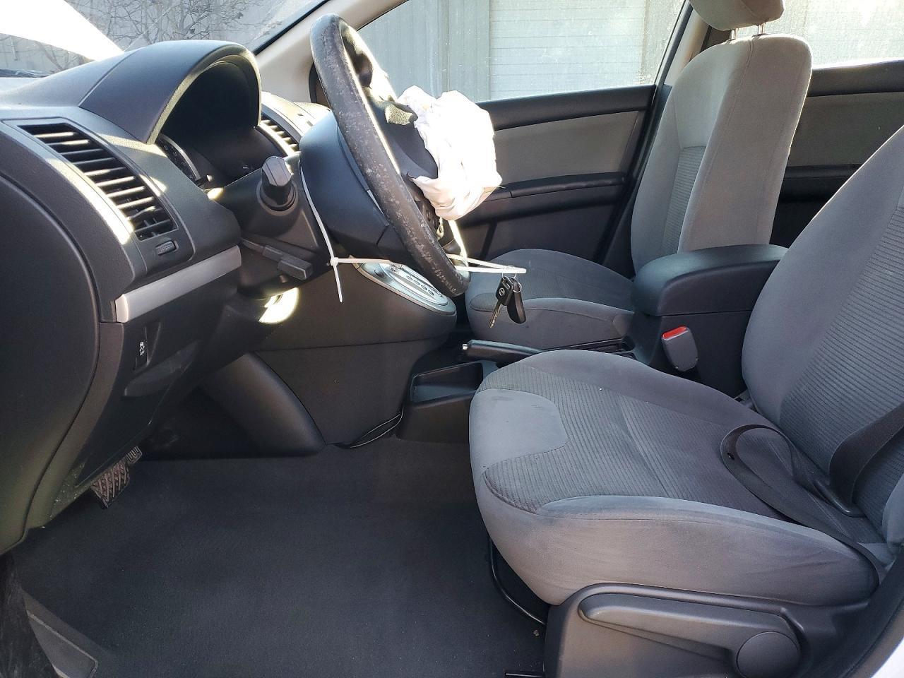 2012 Nissan Sentra 2.0 - Image 7