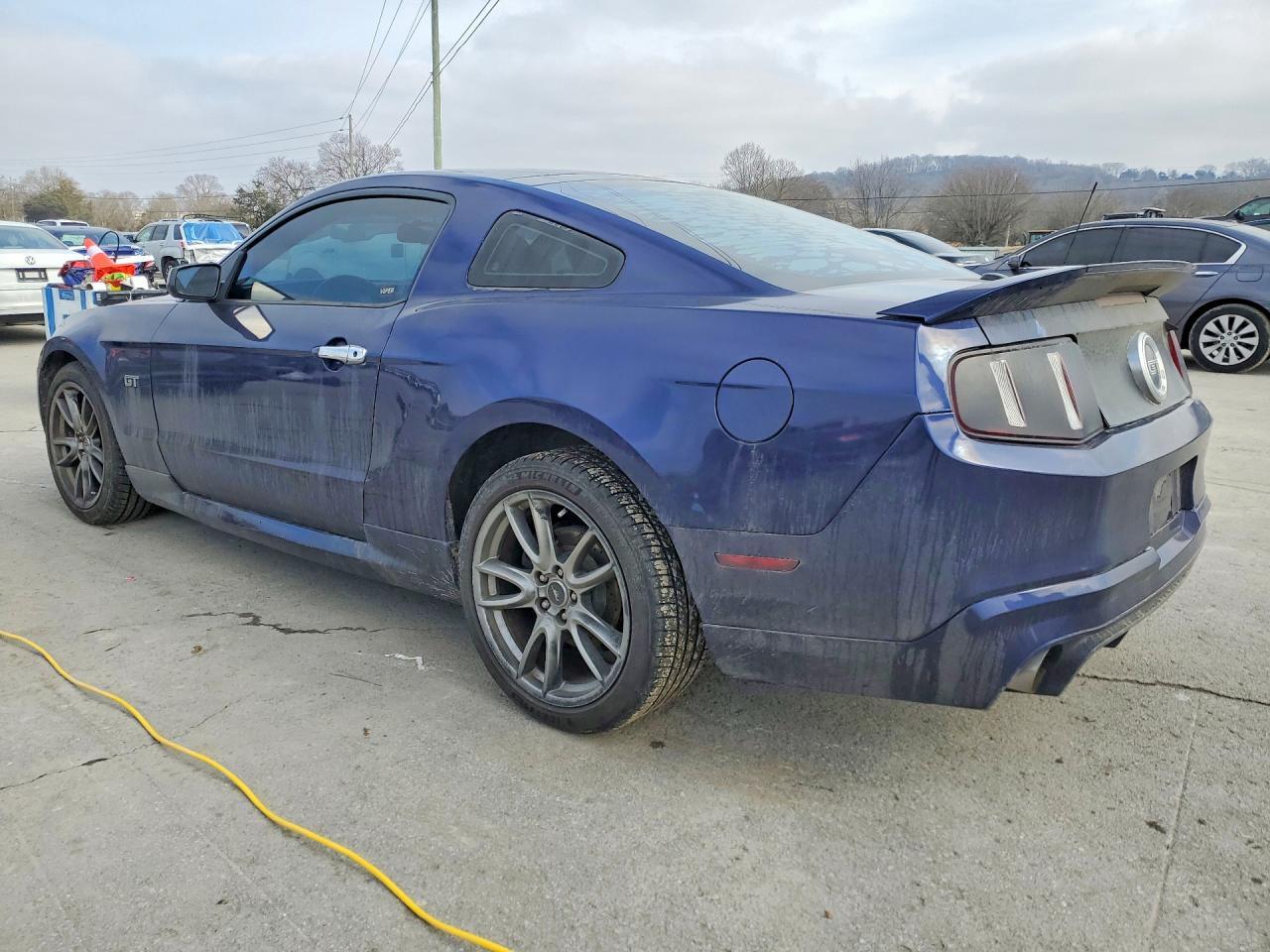 2010 Ford Mustang Gt - Image 2