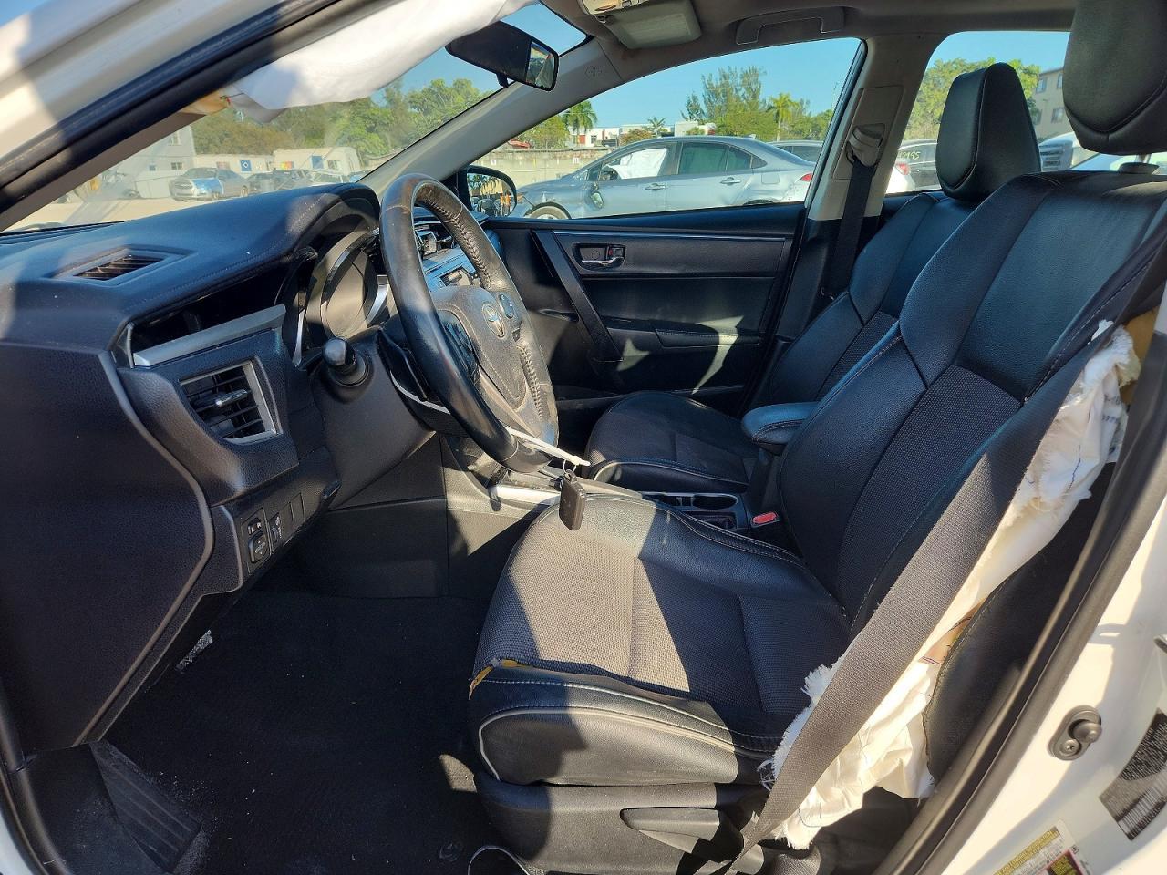 2015 Toyota Corolla L - Фото 7