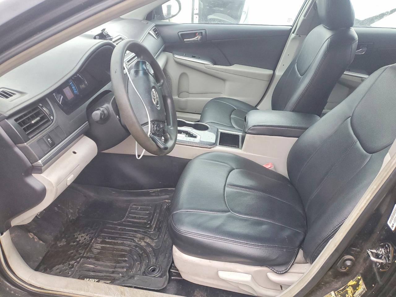 2013 Toyota Camry Hybrid - Image 7