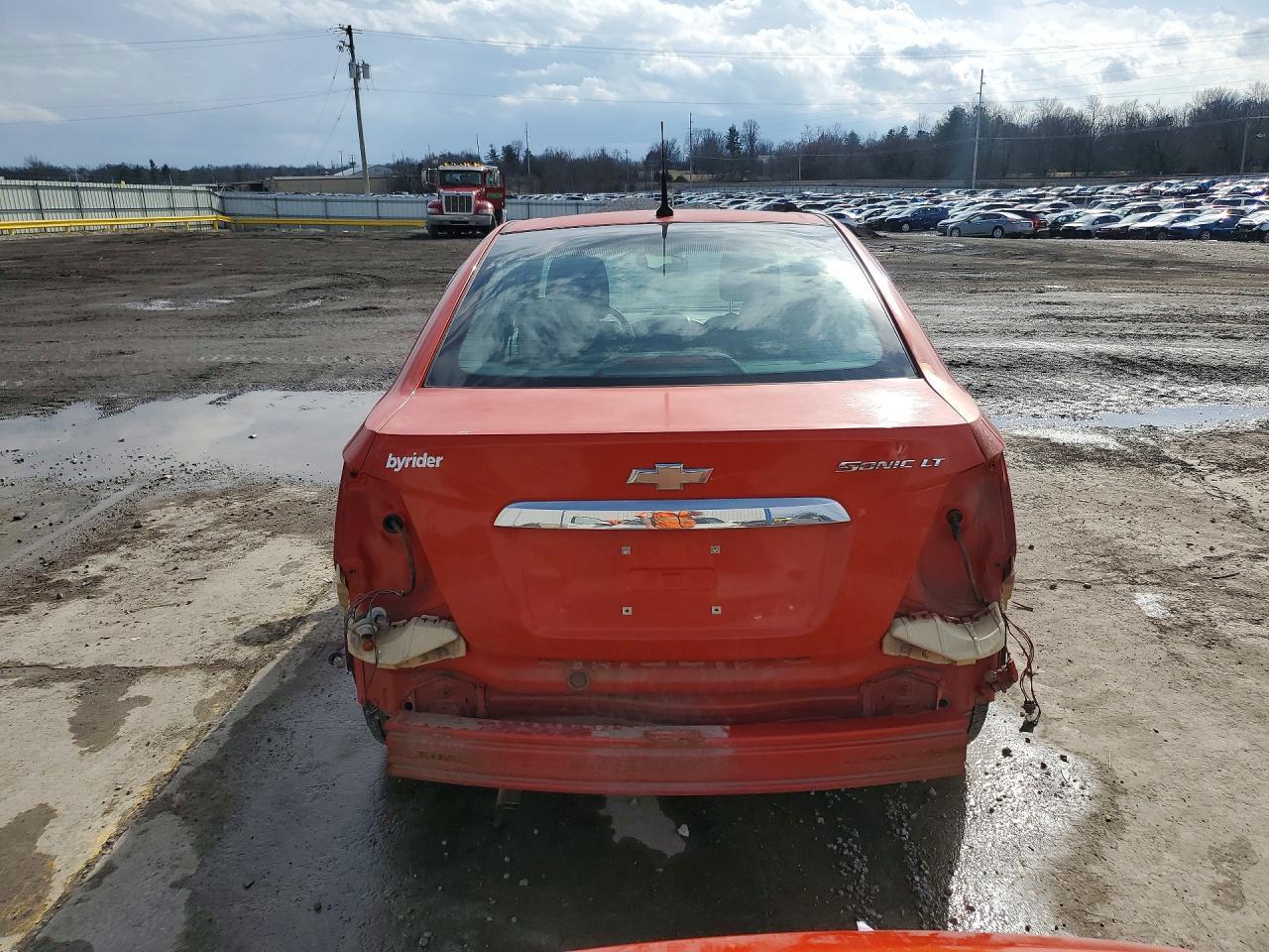 2013 Chevrolet Sonic Lt - Image 6