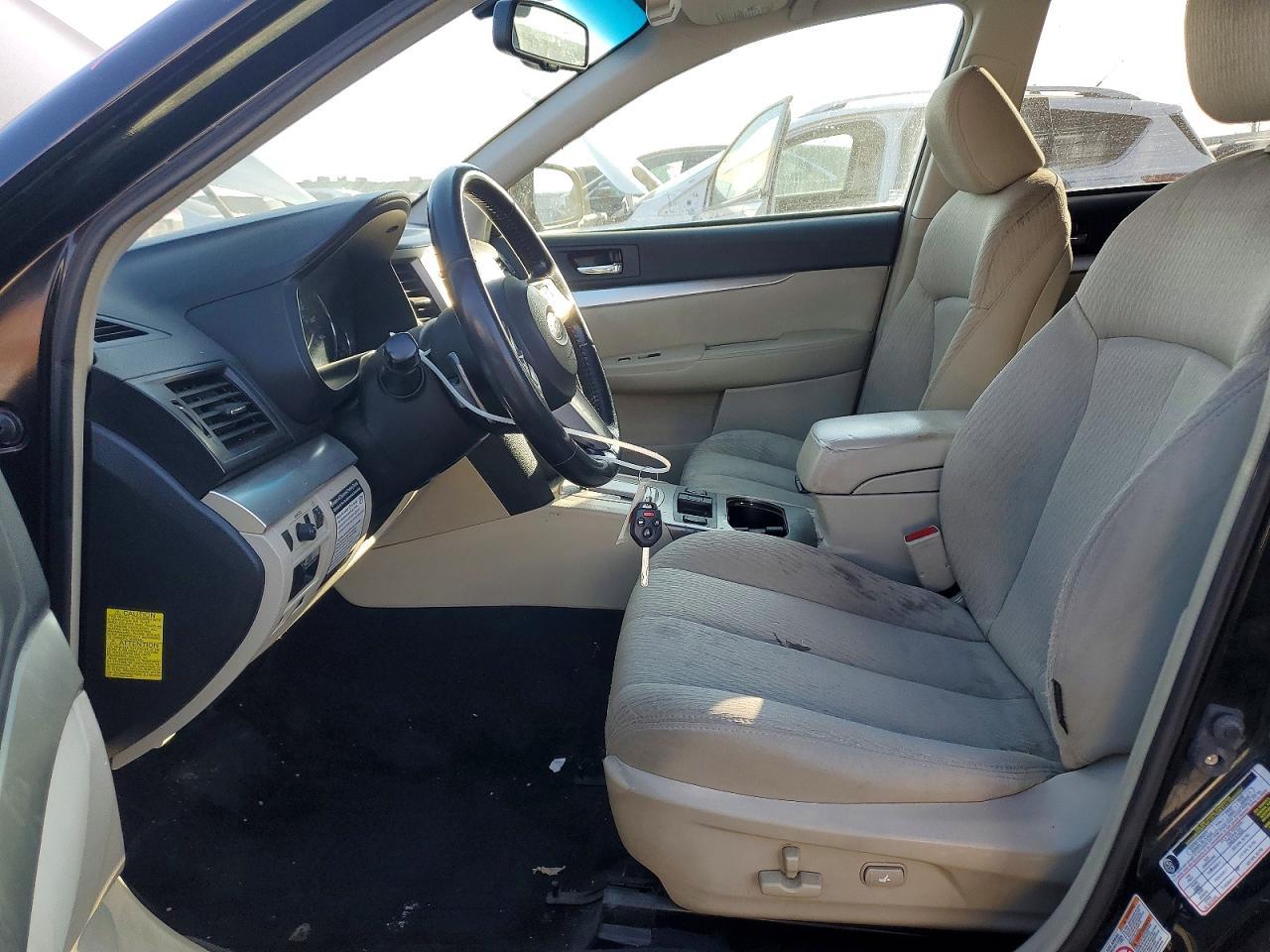 2010 Subaru Outback 2.5I Premium - Фото 7