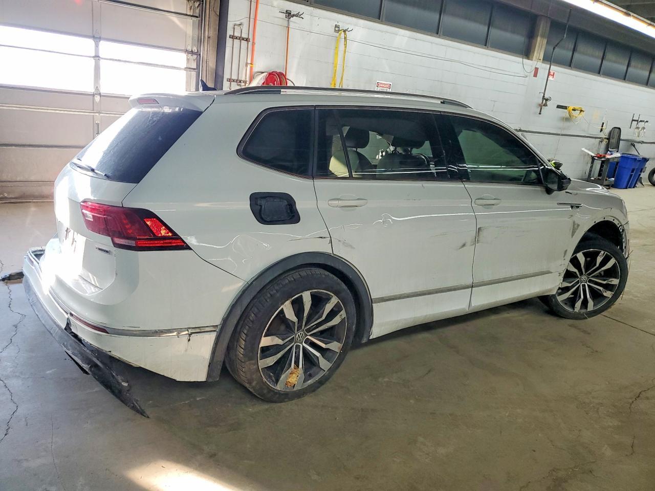 2019 Volkswagen Tiguan Sel Premium - Image 3