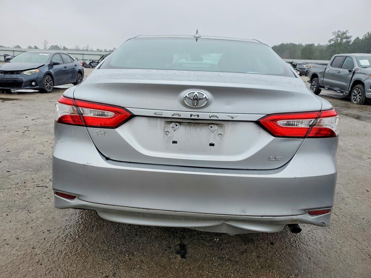 2019 Toyota Camry L - Image 6
